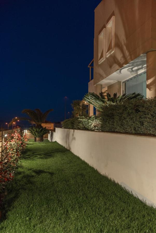 Villa Luminous Nea Iraklitsa Esterno foto